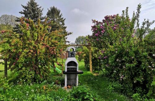 Yzengremer House | Le nid d'hirondelle