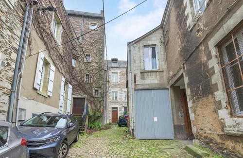 Downtown Angers Apartment | Le Nid - Place Imbach