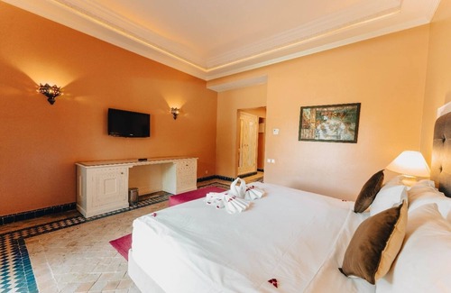 Agdal House | Le Palais Paradis , un Palais de 30 Chambres à Deux pas de Marrakech