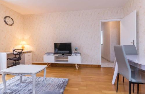 Cosne-Cours-sur-Loire House | Le Papillon