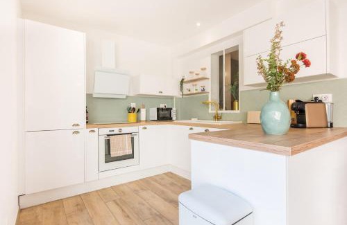 La Ciotat Apartment | Le Patio - Apartment T2 Wonderful - Plage 150m - clim - Parking Privé - wifi