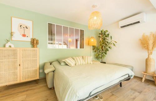 La Ciotat Apartment | Le Patio - Apartment T2 Wonderful - Plage 150m - clim - Parking Privé - wifi