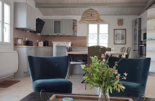 Le Bois-Plage-en-Re House | LE PATIO chaleureuse maison à 150 mètres de la mer