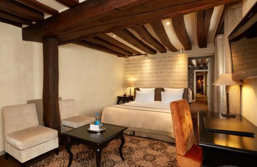 Archives Hotel | Le Pavillon de la Reine & Spa, Place des Vosges