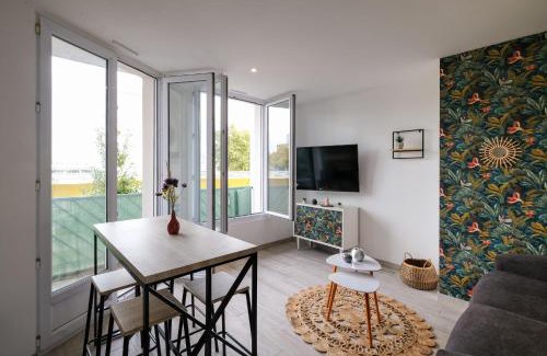 Saint-Nazaire Apartment | Le Penhoët -Proche Gare St Nazaire