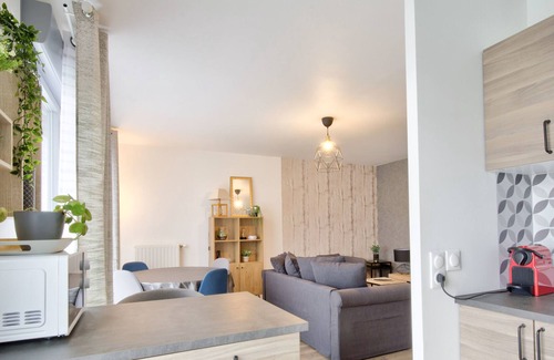 Cachan Apartment | Le Perfectionniste - spacieux logement terrasse avec parking