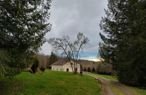 Maisonnais-sur-Tardoire House | "Le petit bonheur" Gîte van 4 tot 12 personen met privé vijver van 2Ha