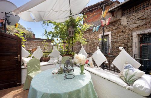 Dolceacqua House | Le Petit Chateau Dolceacqua