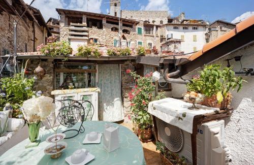 Dolceacqua House | Le Petit Chateau Dolceacqua