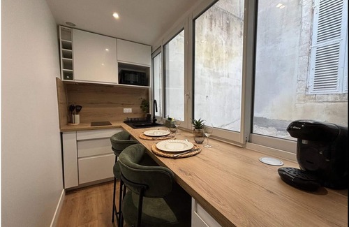 La Rochelle City Centre Apartment | Le Petit Fondeur | Modern and renovated in the heart of La Rochelle