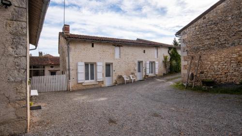 Civaux House | Le Petit Mona Althéa
