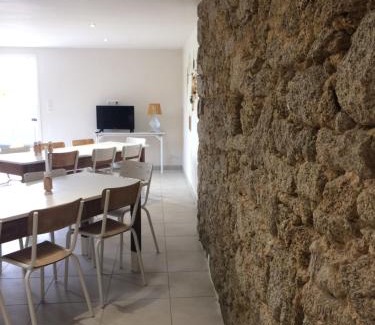 Saint-Malo-du-Bois House | LE PETIT MONTY Gite Côté Jardin
