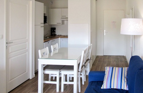 Hourtin Port Apartment | Le Petit Pont by Interhome