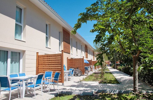 Hourtin Port Apartment | Le Petit Pont by Interhome