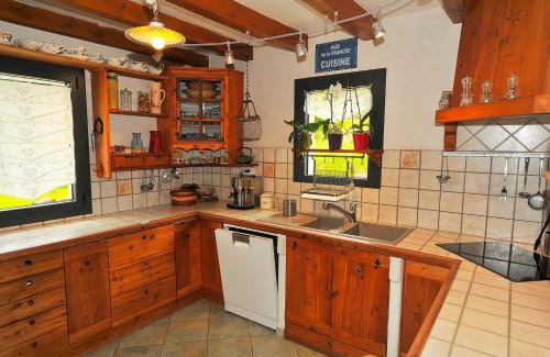 Nevache Ski Chalet | Le Pied des Thûres - Family Chalet to host memorable moments!