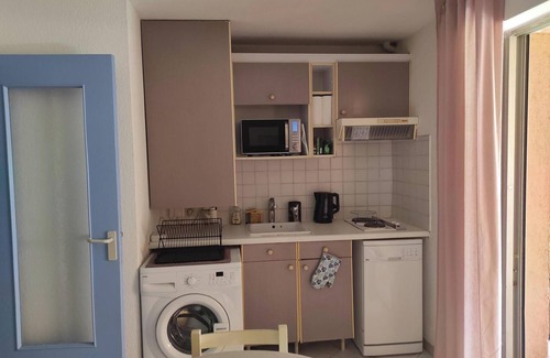 Le Pradet Apartment | LE PRADET VAR beautiful apartment near the beaches in residence + swimming pool