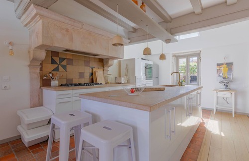 Saint-Ythaire House | Le Pressoir - family country house - Swimming pool - Garden - Wifi/Fibre