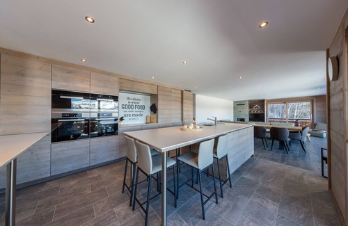 Saint-Pierre-de-Clages Apartment | Le Refuge 2 - Spa access