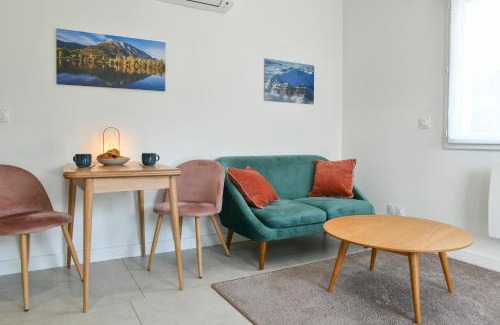 Coise-Saint-Jean-Pied-Gauthier Apartment | Le Relai Du Val -Wifi Terrasse