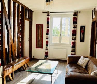 Les Veneurs Apartment | Le relais d'Eugènie en hyper centre-ville