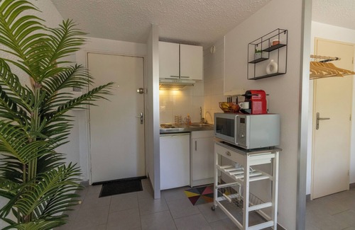Albi Apartment | Le Rochegude,Park view - Parking - Railway station