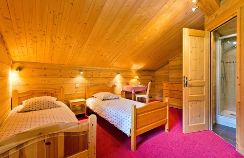 Chatel Hotel | Le Roitelet