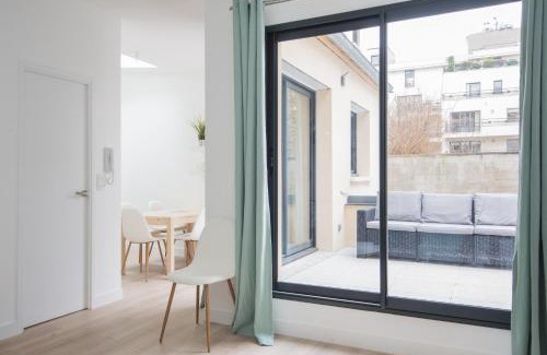 Quartier de Javel Apartment | Le Scandinave, F3 avec terrasse, Villa Saint Charles