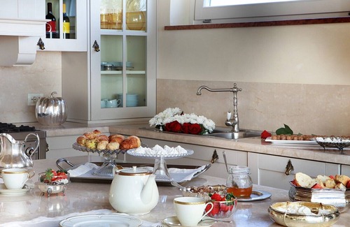 Pulciano Villa | Le Selve Hilltop Pool Villa
