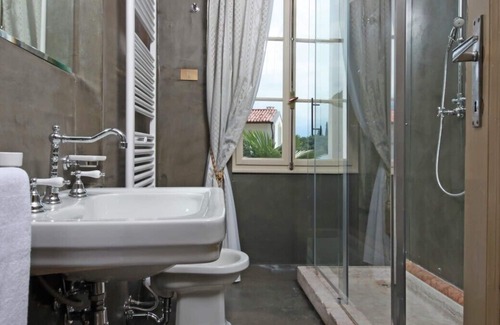 Pulciano Villa | Le Selve Lake View Villas