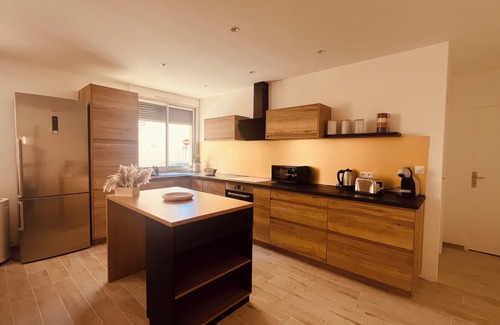 Costieres Apartment | Le serenity: spacious P4/115m2 + parking lot