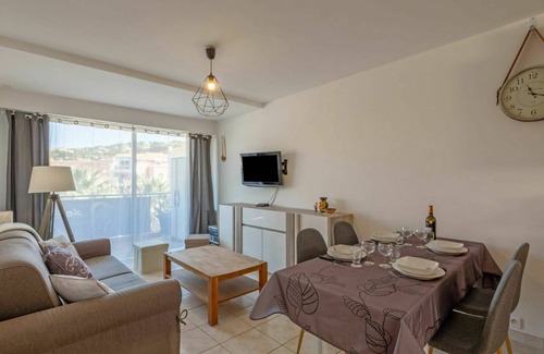 Sainte-Maxime City Centre Apartment | Le Sextant 222.1