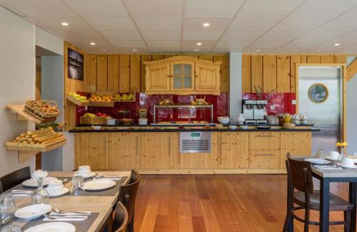 Chatel Hotel | Le Stella