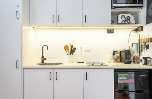 Kings Cross Apartment | "Le Studio" at Potts Point