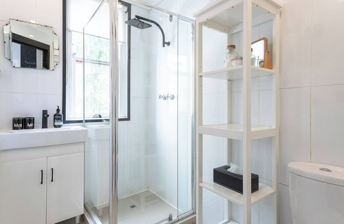Kings Cross Apartment | "Le Studio" at Potts Point