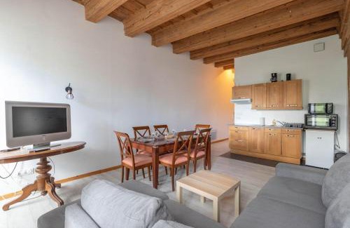 Chalamont Apartment | Le Sud - Proche Pérouges