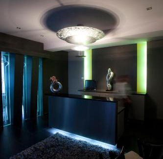 Neuhutten Hotel | Le Temple
