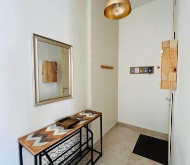 Orange Apartment | Le Théâtro