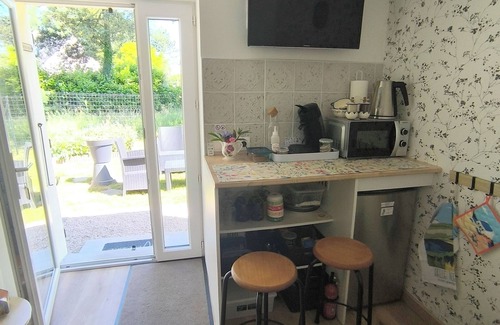 Allaire Bed & Breakfast | LE TIGÎTE B&B Self-contained suite: private entrance, breakfast, linen, living room, kitchenette