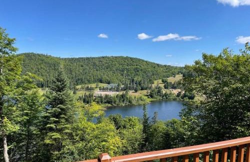 Saint-Faustin-Lac-Carre Ski Chalet | Le Tranquille