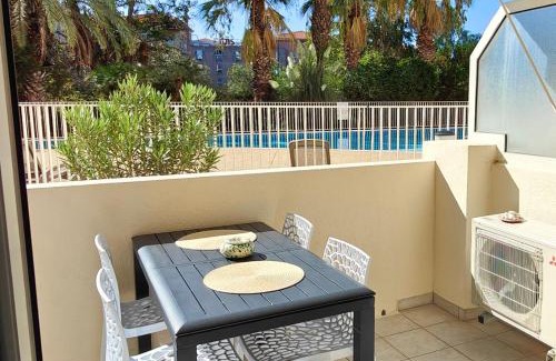 Hyeres City Centre Apartment | Le Victoria-Centre ville-Piscine-Parking privé-Wi-Fi