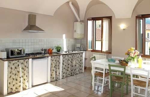 Pietrabruna House | Le Volte & Terrazzo (PTB192) by Interhome