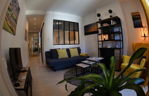Voiron Apartment | Le Yellow Corner Voironnais