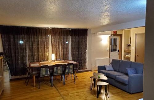 Edmundston House | Le1226-Apartment with Free WIFI and Parking