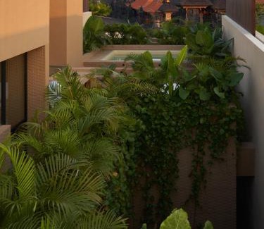 Berawa Villa | Leaf Villas - brand new tri-level villas - 500m to beach and Finns