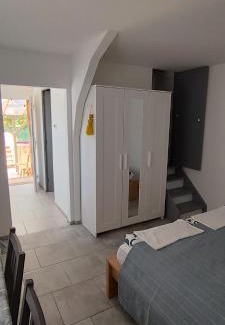 Oroszlany House | Lebegő Falu Vendégház