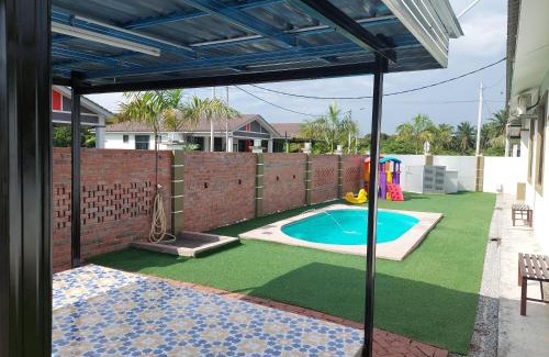 Kampung Bukit Katil House | LeCamar STAYCATION Bukit Katil