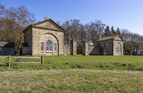 Petworth Cottage | Leconfield Lodge by inspirestays.com - a rural cottage that sleeps 2 guests in 1 bedroom
