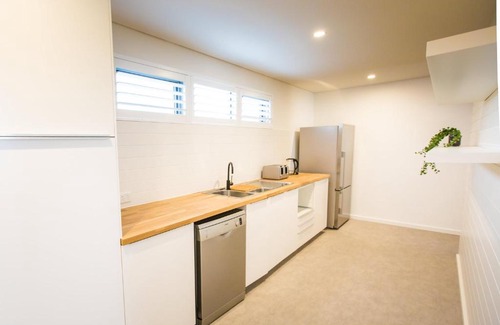Gracetown House | Lefties @ The Bay, Gracetown, Margaret River - NEW