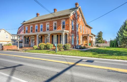 Witmer Apartment | Legacy Manor 13 bedrooms Sleeps 26