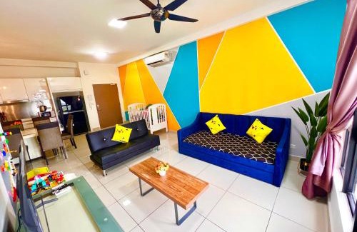Medini Apartment | Legoland -8min Walk-Spacious Kids friendly -500MBS-1-12Pax Kairos Stay